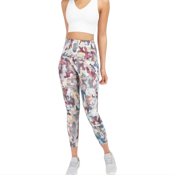 SPANX Pants - SPANX Active Printed Multicolor Camo 7/8 Length Leggings Size S Exercise
